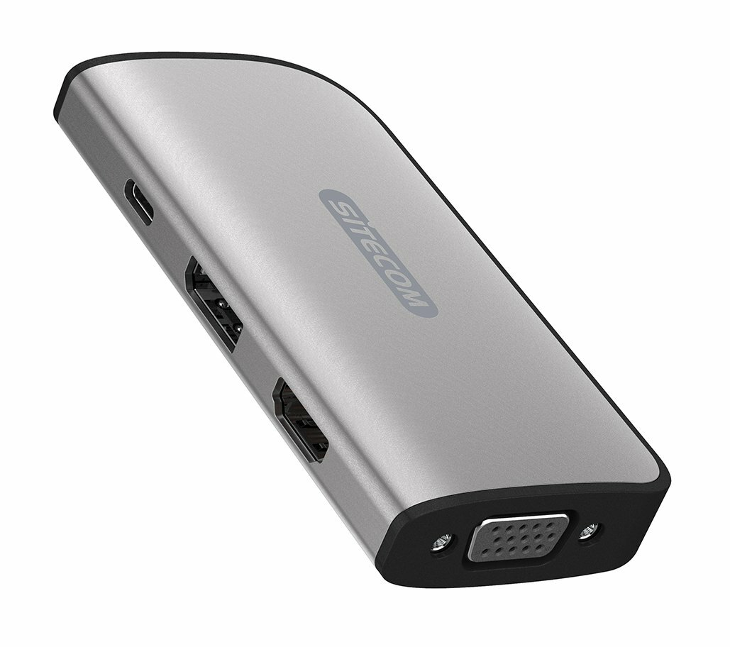 Srebrny hub USB Sitecom z czarnymi krawędziami. Posiada wiele portów, w tym HDMI, VGA i USB-C. Logo Sitecom jest nadrukowane na górze.