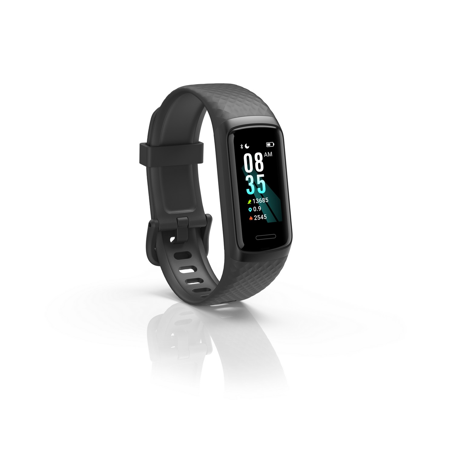 Un tracker de fitness noir. Il a un écran affichant l'heure, les pas et la fréquence cardiaque, sur une surface blanche.