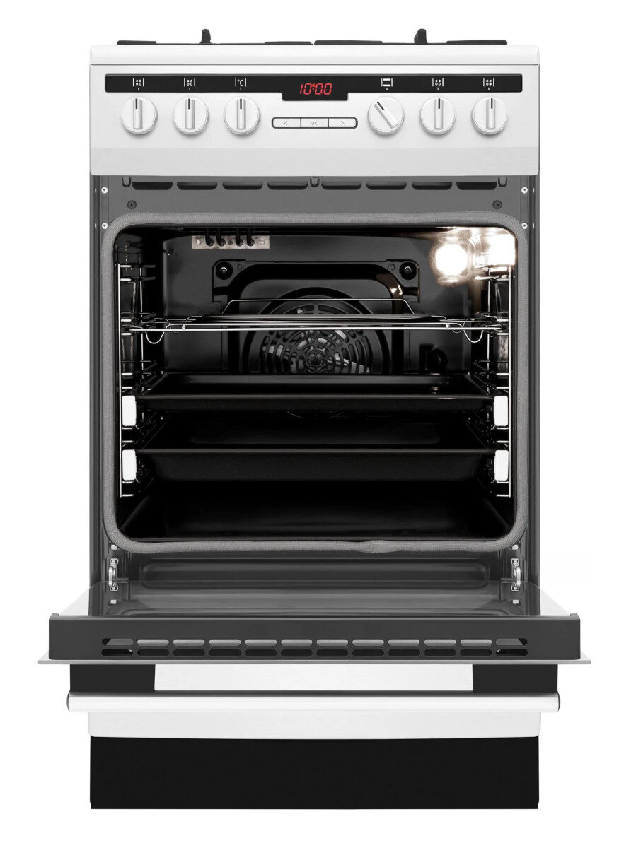 Biały piekarnik z otwartymi drzwiami. Wewnątrz tace i wentylator. Zegar cyfrowy pokazuje 10:00.