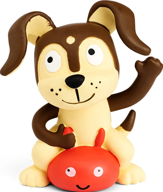 Giocattolo per cani a fumetti su palla rossa. Cane marrone e beige. Su sfondo bianco.