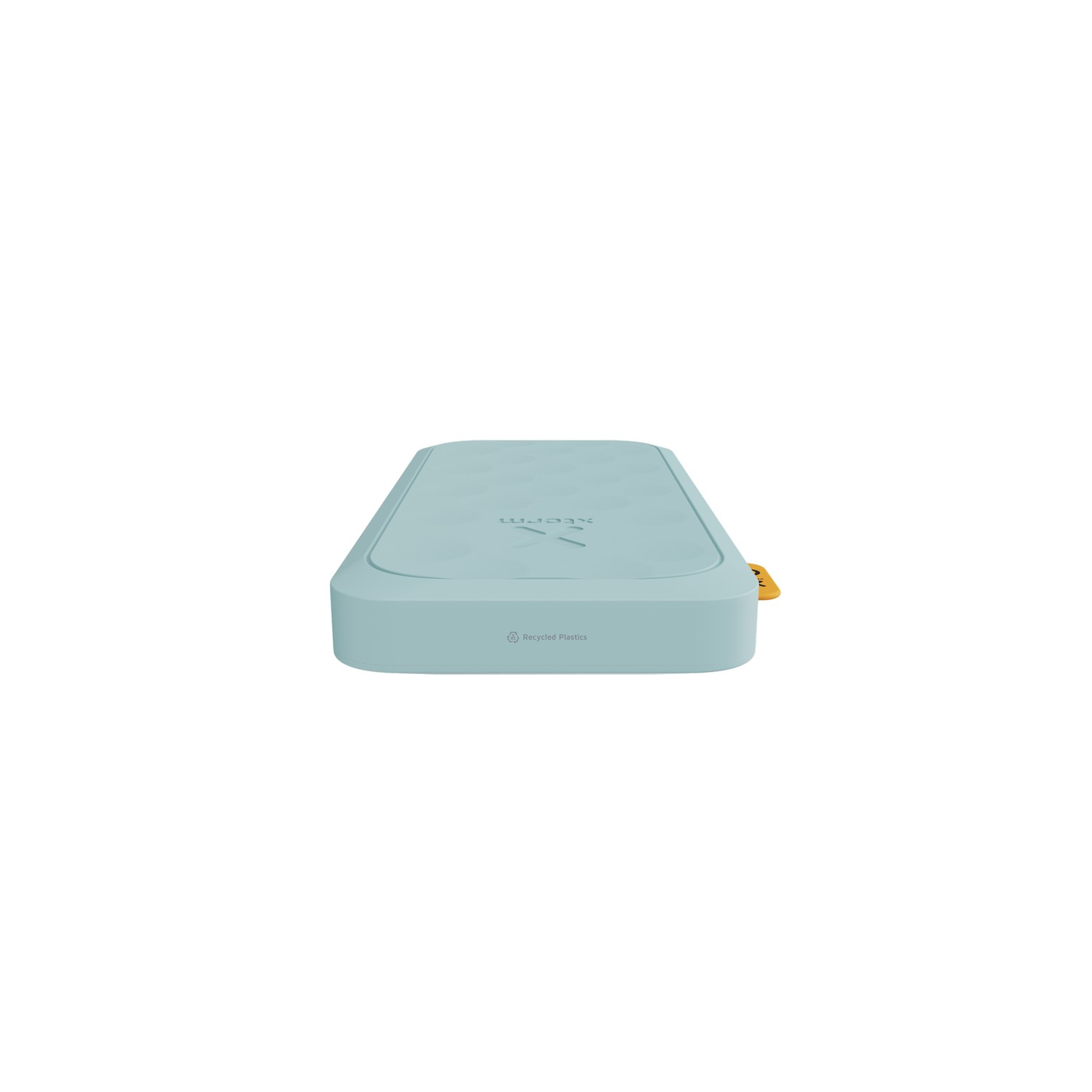 Un appareil rectangulaire bleu clair. Il a des coins arrondis et une étiquette jaune sur un côté.