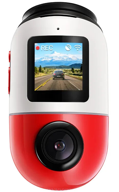 Czerwono-biała kamera sportowa. Posiada ekran, który pokazuje samochód na drodze.
