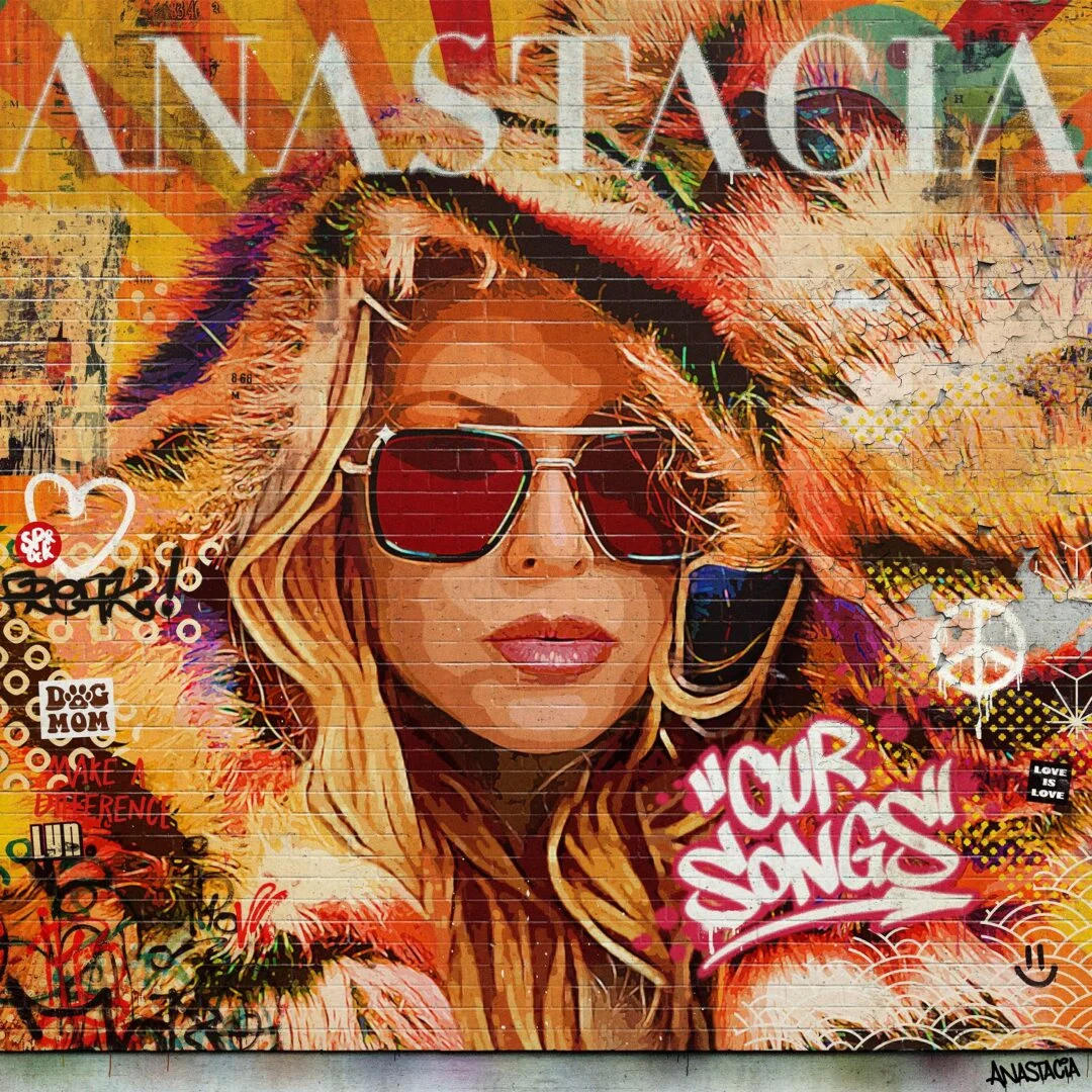 Albumcover mit Frau mit Sonnenbrille und Pelzhaube.