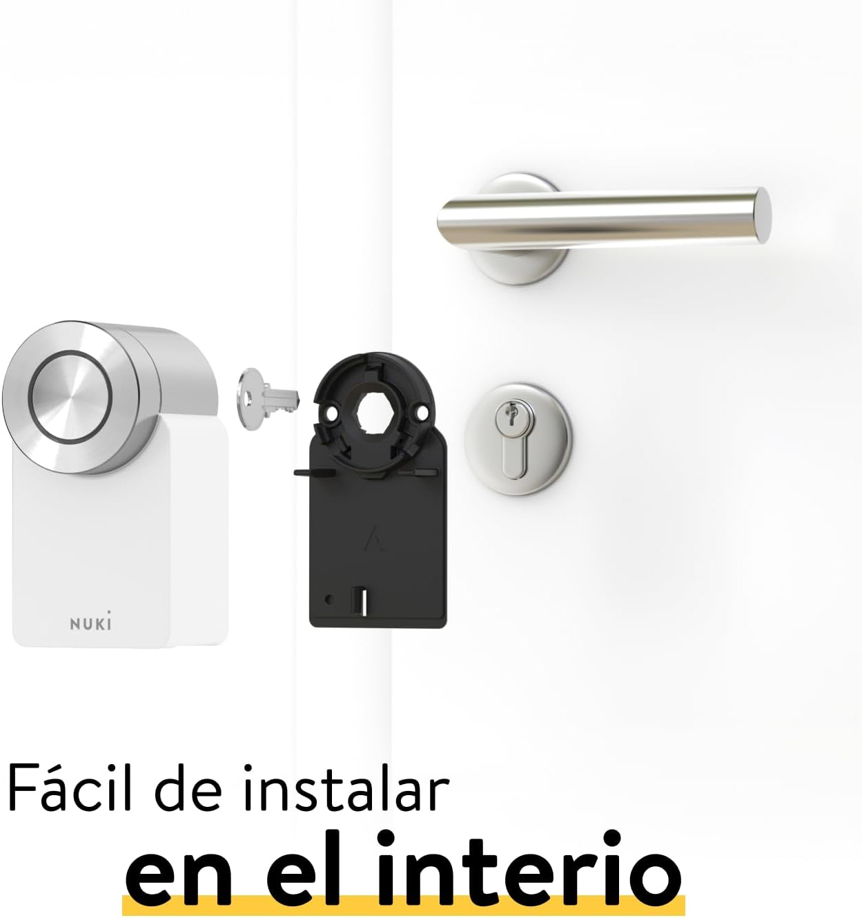 Componentes de cerradura inteligente en una puerta blanca con texto sobre fácil instalación.