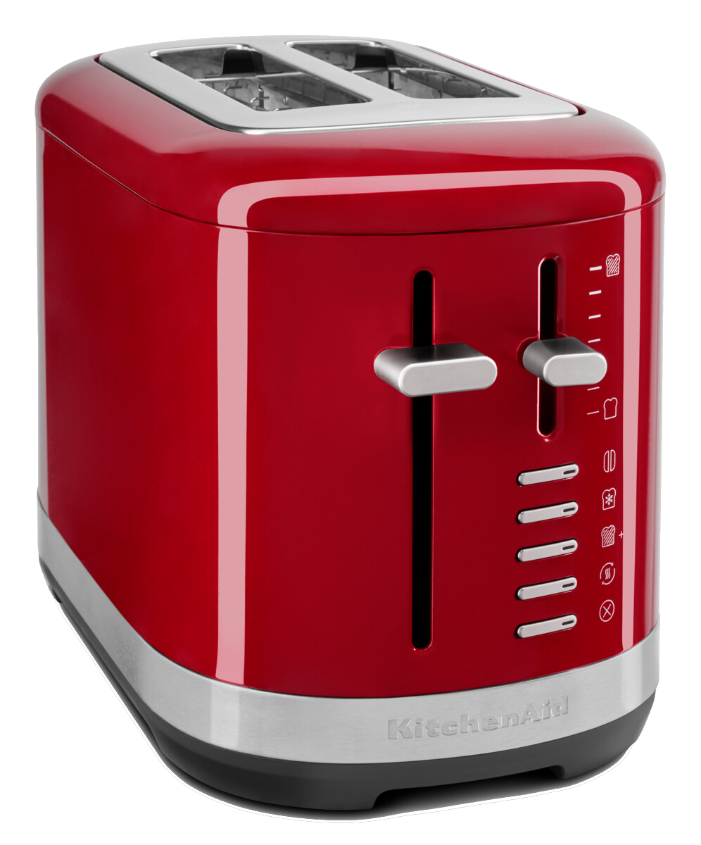 Roter KitchenAid Toaster mit silbernen Akzenten. Es hat zwei Schlitze und Knöpfe.