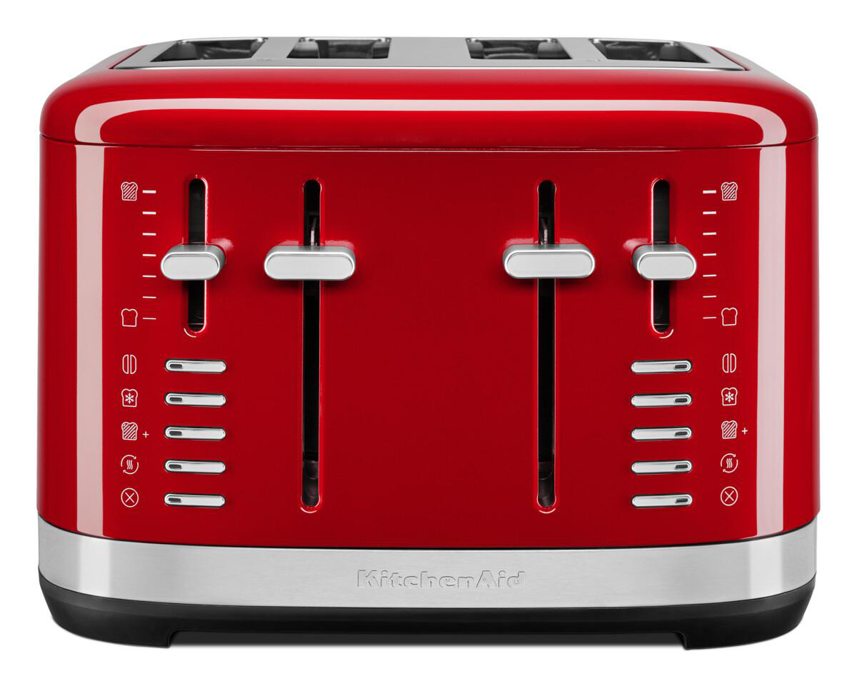 Ein roter KitchenAid 4-Scheiben-Toaster. Er hat zwei Hebel und Steuereinstellungen zum Toasten von Brot.