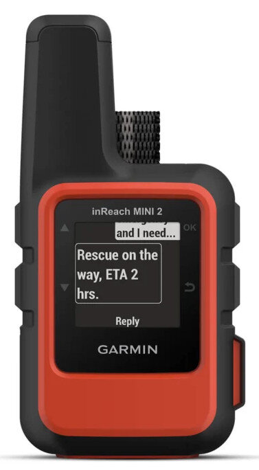 Urządzenie Garmin inReach Mini 2 wyświetlające wiadomość: 'Ratunek w drodze, ETA 2 godz.'
