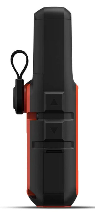Czarne i czerwone urządzenie GPS. Pokazuje przyciski i mocowanie smyczy z boku.