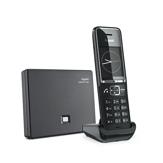 Fekete vezetékes telefon egy alappal.