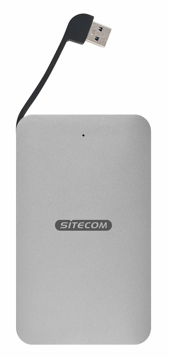 Srebrny zewnętrzny dysk twardy z czarnym kablem USB. Marka 'SITECOM' jest wydrukowana.