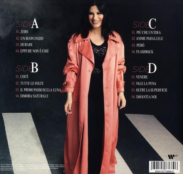 Frau in rosa Mantel, Album-Trackliste mit 'Seite A, B, C, D' mit Songtiteln. Schwarz-weißer Zebrastreifen.