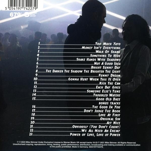 Rückseite eines Albums mit Titelliste, Silhouetten von Personen und Text.