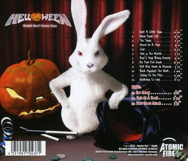 Albumcover für Helloweens 'Rabbit Don't Come Easy'. Weißes Kaninchen, Kürbis und Titelliste.