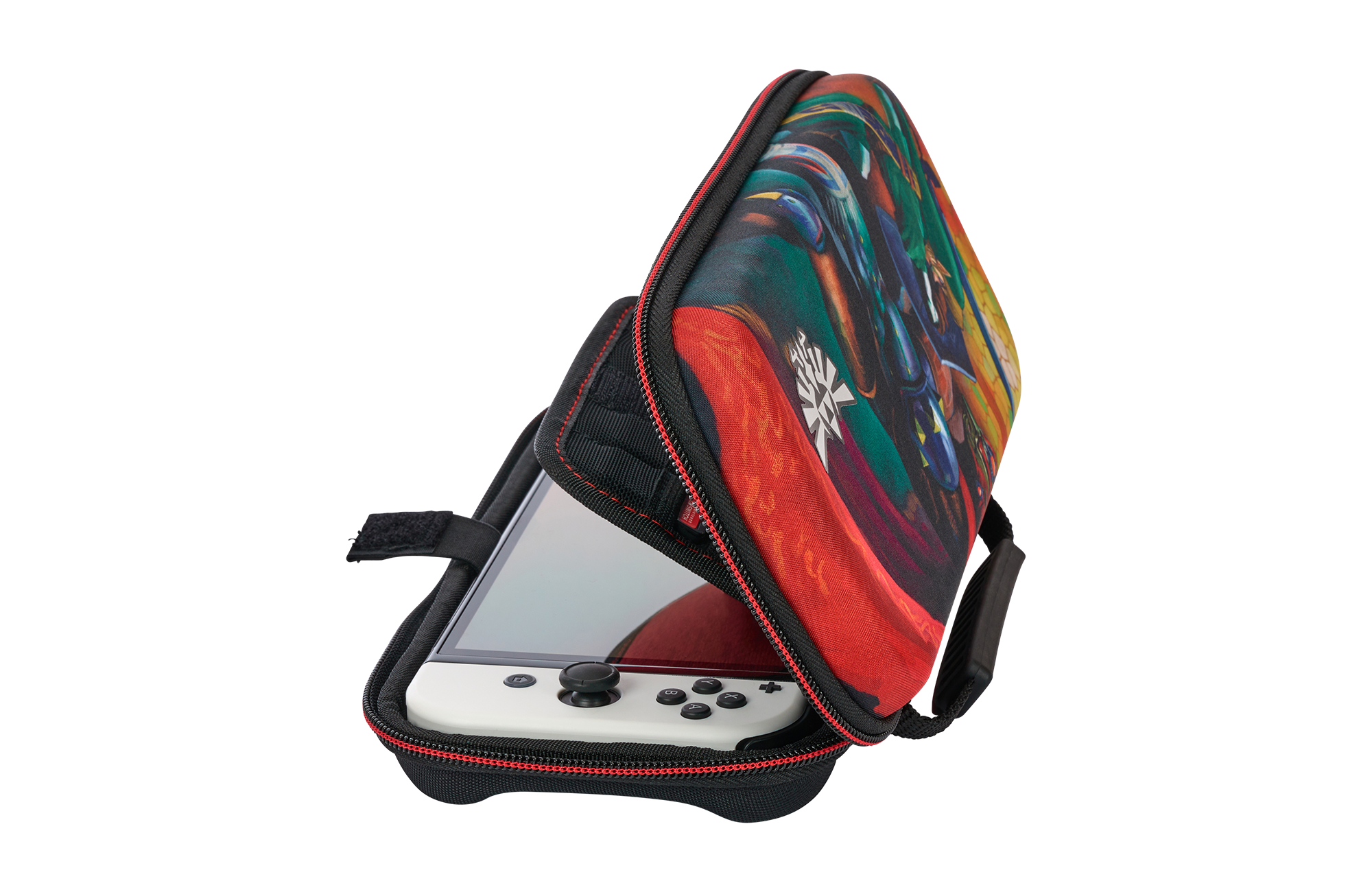 Eine weiße Nintendo Switch Konsole ist teilweise in einer bunten, offenen Hülle mit Charakterdesign.