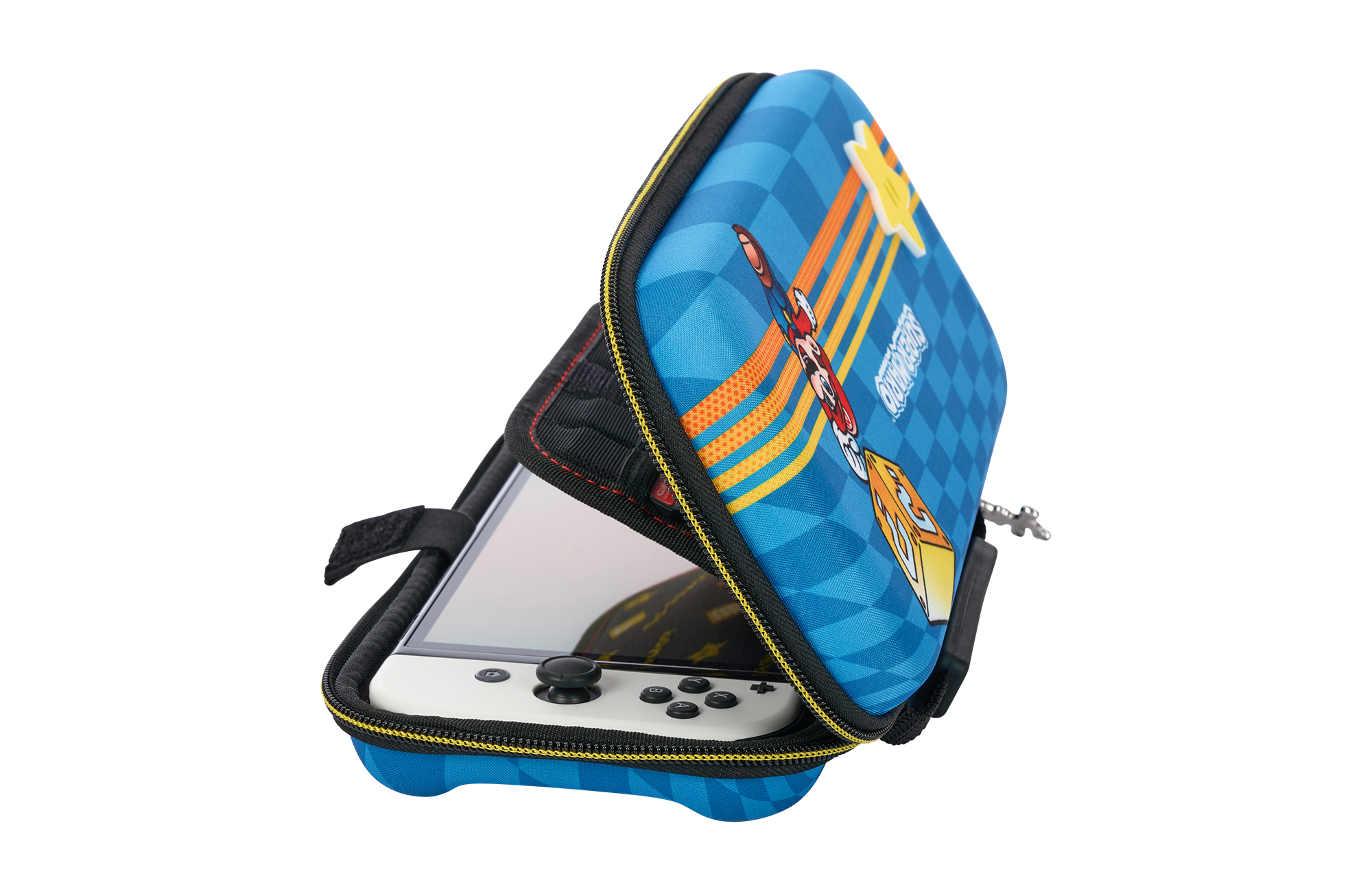 Eine blaue Nintendo Switch-Tasche mit Mario-Motiv, halb geöffnet, zeigt die Konsole.