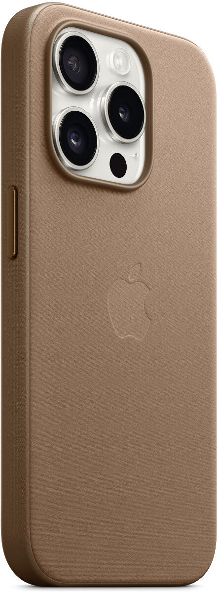 Brązowe skórzane etui na telefon z trzema obiektywami aparatu i logo Apple z tyłu.