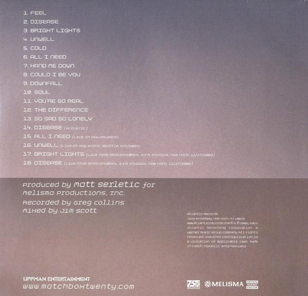 Albumcover mit einer Liste von Songs und Credits. Weißer Hintergrund.