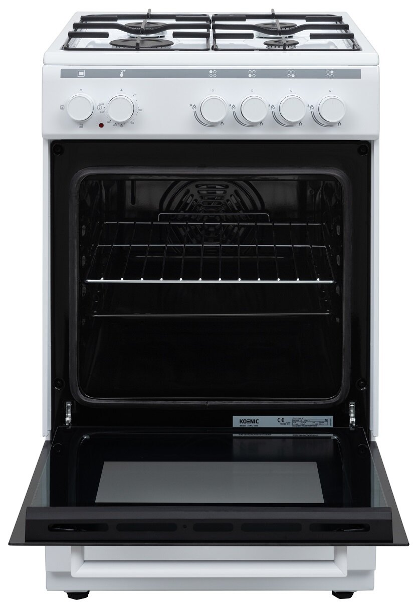 Biały piekarnik z otwartymi drzwiami, pokazujący półki i wnętrze. Cztery palniki na górze.