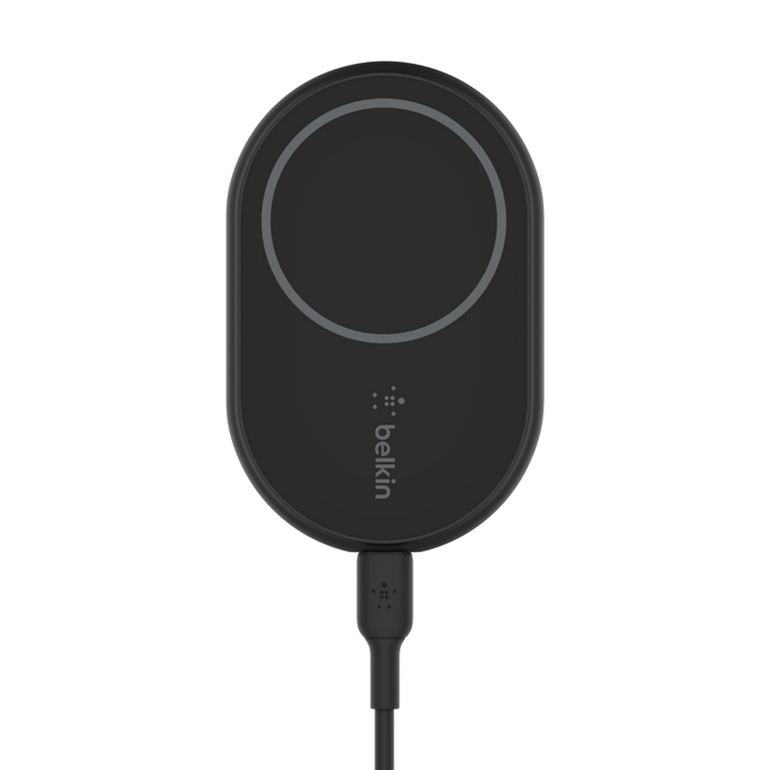 Socle de chargement sans fil noir avec un câble de chargement. Le logo Belkin est imprimé sur le socle.