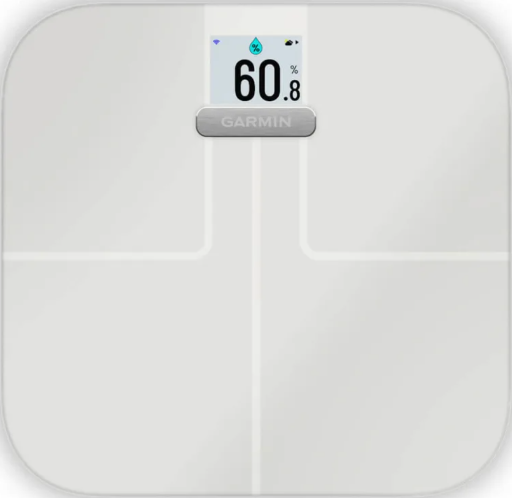 Bilancia intelligente bianca con display digitale che mostra 60,8, logo Garmin e simbolo percentuale.