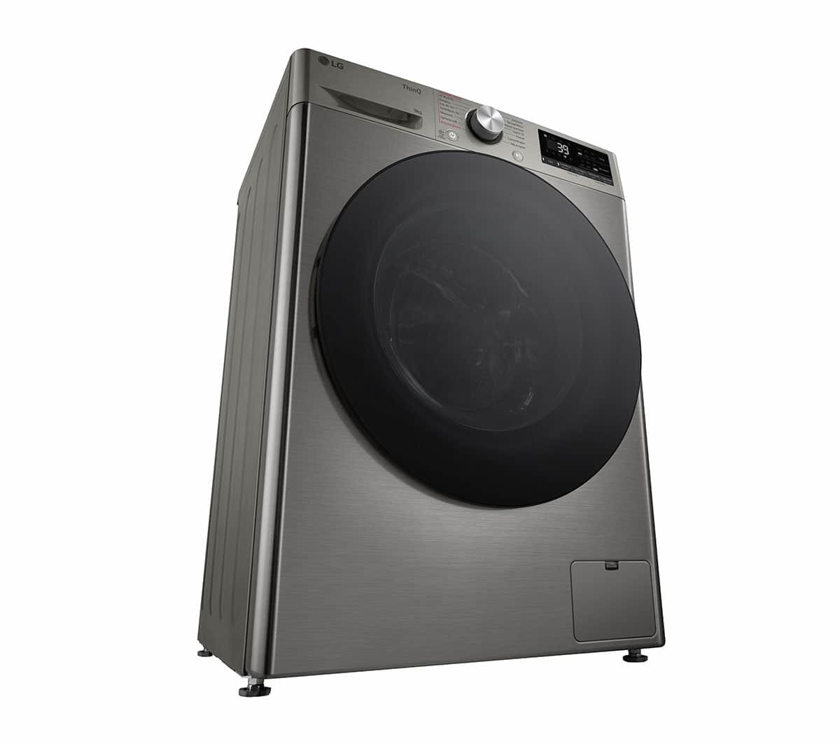 Metaliczna szara pralka z czarnymi drzwiami i panelem sterowania, ujęcie pod kątem.