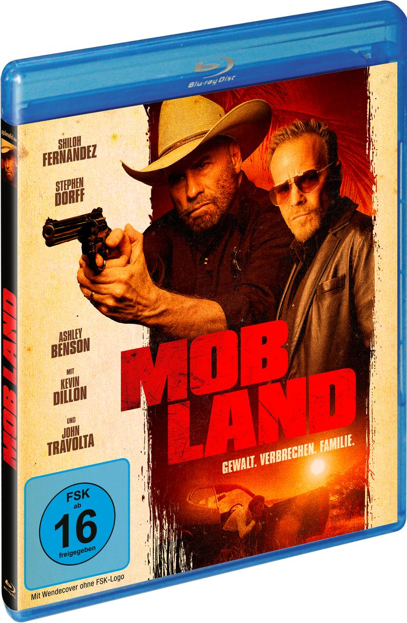Filmcover. Zwei Männer mit Waffen. Der Text lautet 'MOB LAND' und ein Slogan. Blu-ray-Disc in blauem Gehäuse.