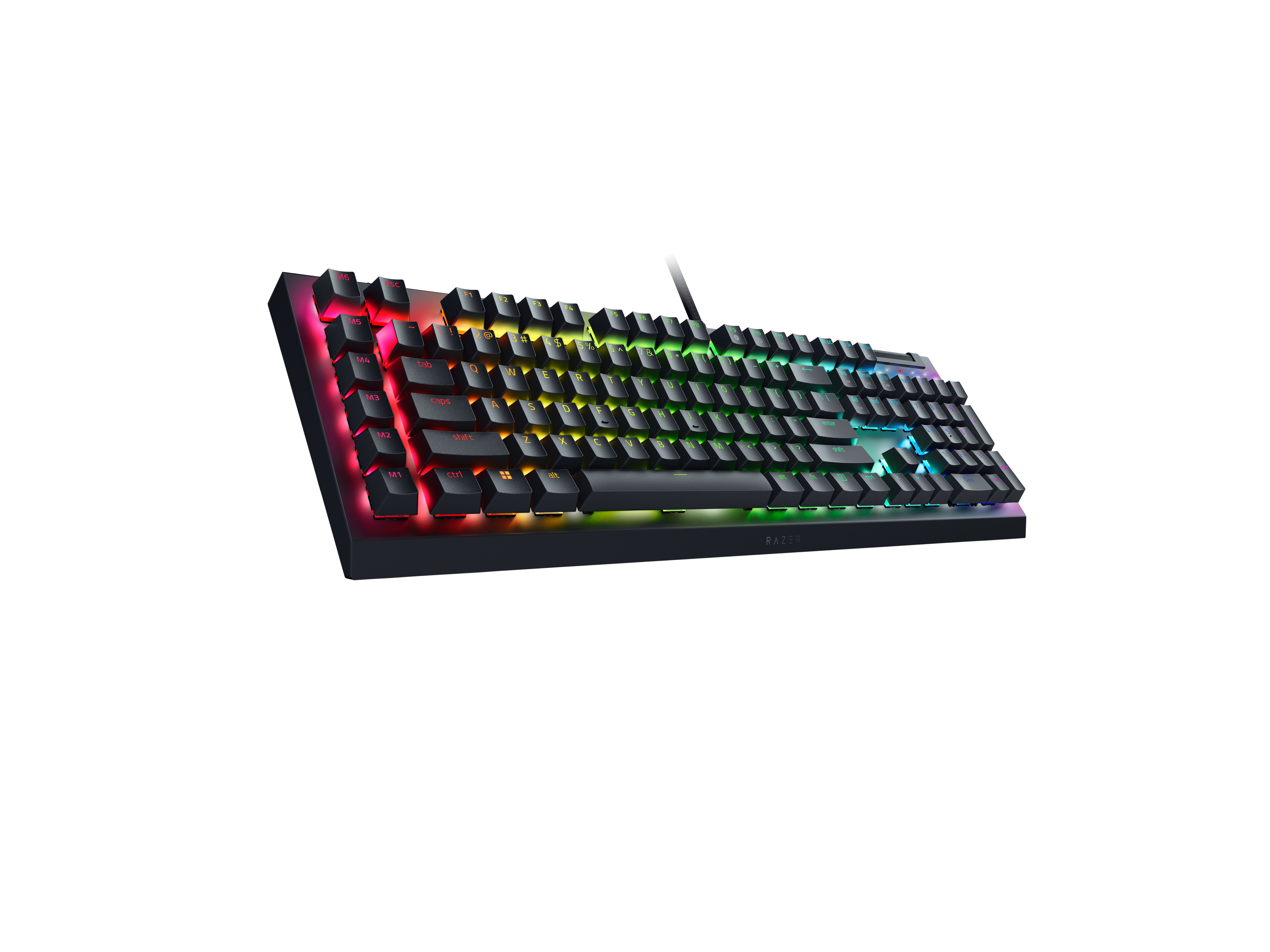 Renkli arkadan aydınlatmalı tuşlara sahip siyah Razer klavye. Beyaz bir yüzey üzerinde açılı görünüm.