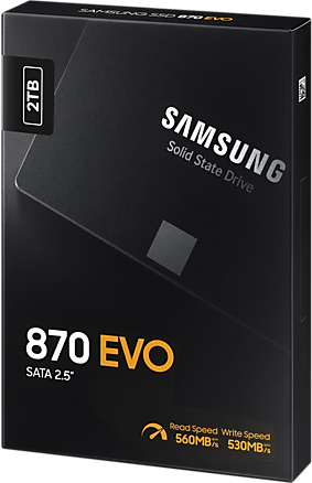 Egy fekete Samsung 870 EVO SSD doboz. Van rajta egy 2TB-os matrica és olvasási/írási sebesség adatok.