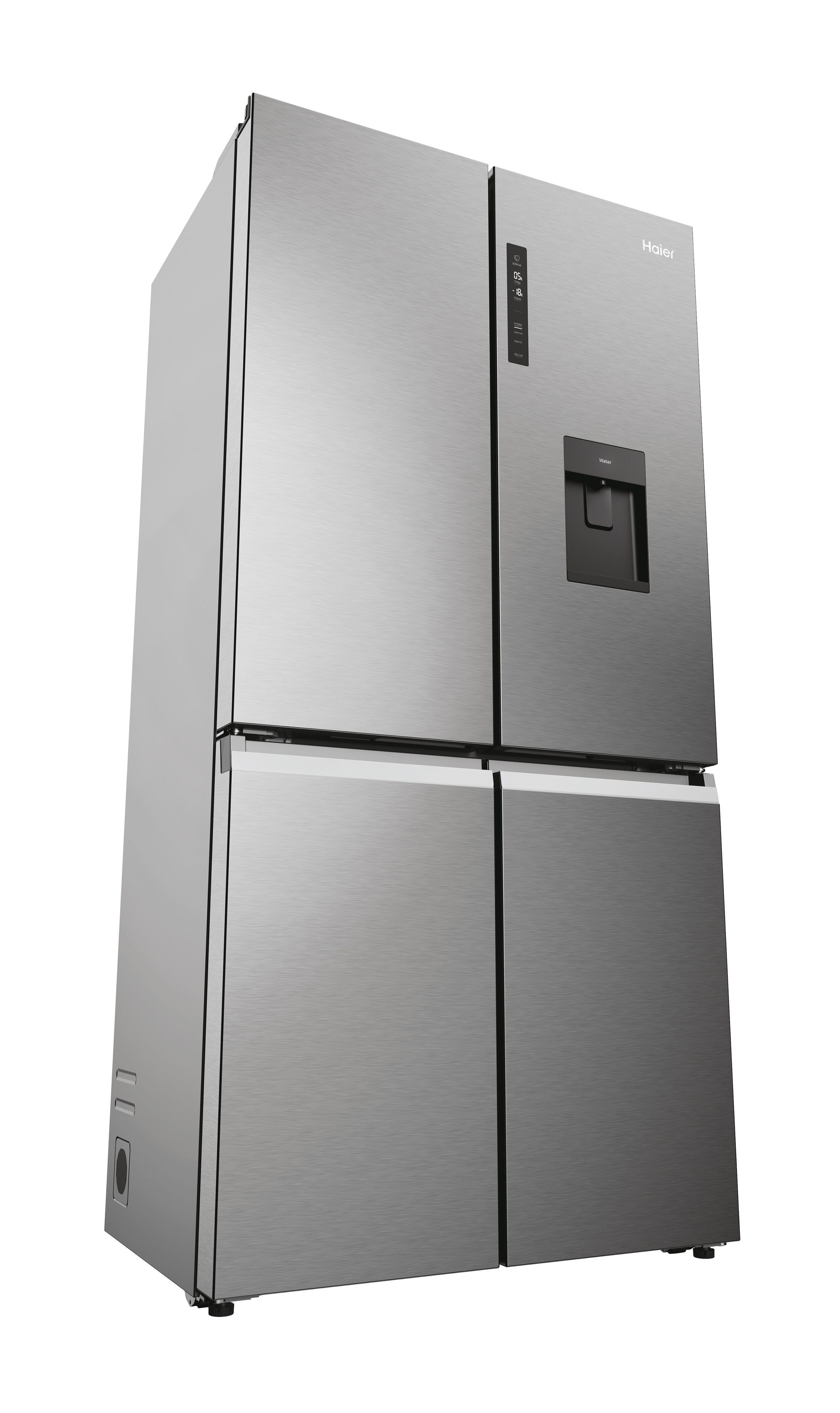 Edelstahl Haier Kühlschrank, vier Türen, mit Wasserspender an der Tür.