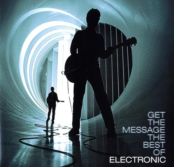 Silhouette von zwei Männern, die in einem Tunnel Gitarre spielen, Text auf der rechten Seite.