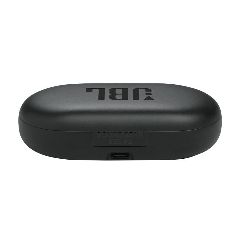 Schwarzes JBL Soundgear Sense-Ladeetui mit Markennamen oben.