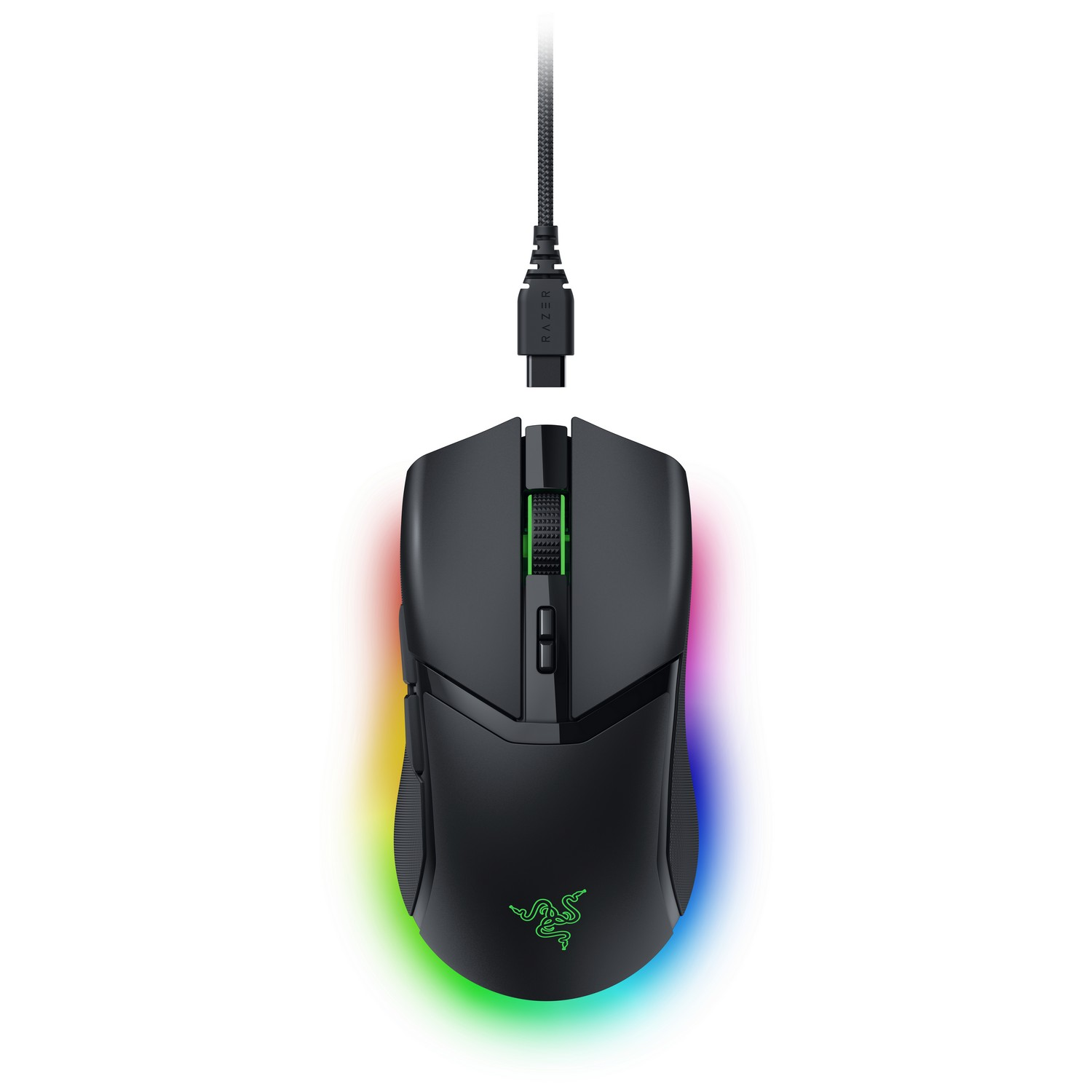 Zwarte gamingmuis met meerkleurige LED. USB-connector bovenaan. Witte achtergrond.
