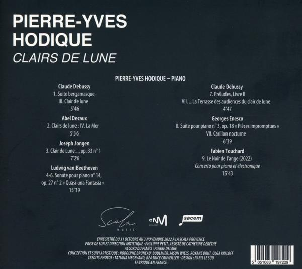 CD-Cover mit Musikinformationen und Künstlername.