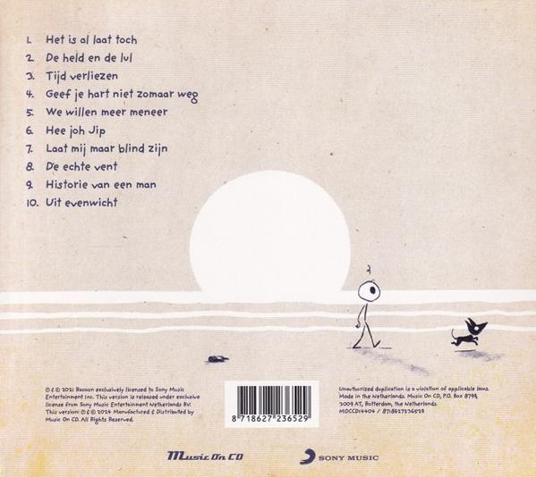 Rückseite einer CD mit Comicfigur, Sonne und Titelliste auf Niederländisch.