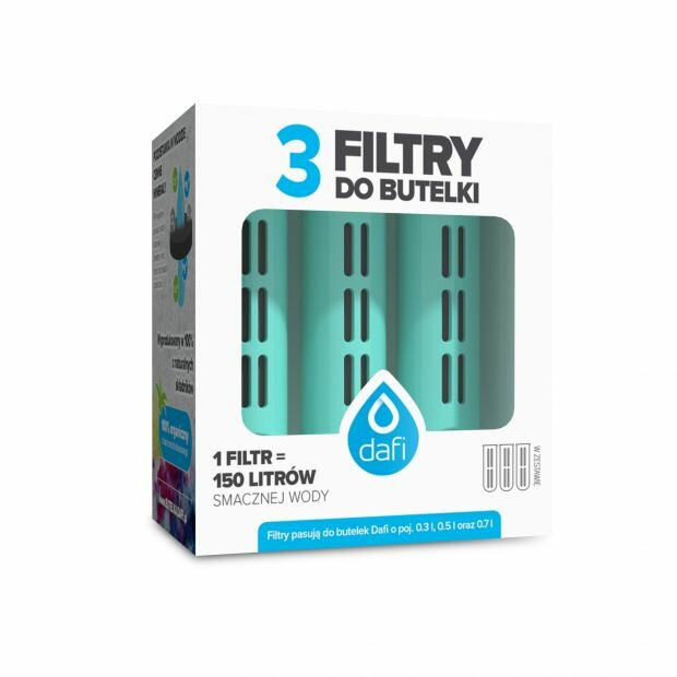 Pudełko z trzema filtrami do wody w środku. Tekst na pudełku brzmi "3 FILTRY DO BUTELKI" i logo "dafi".