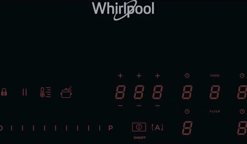 Zbliżenie płyty indukcyjnej Whirlpool z cyfrowym wyświetlaczem.
