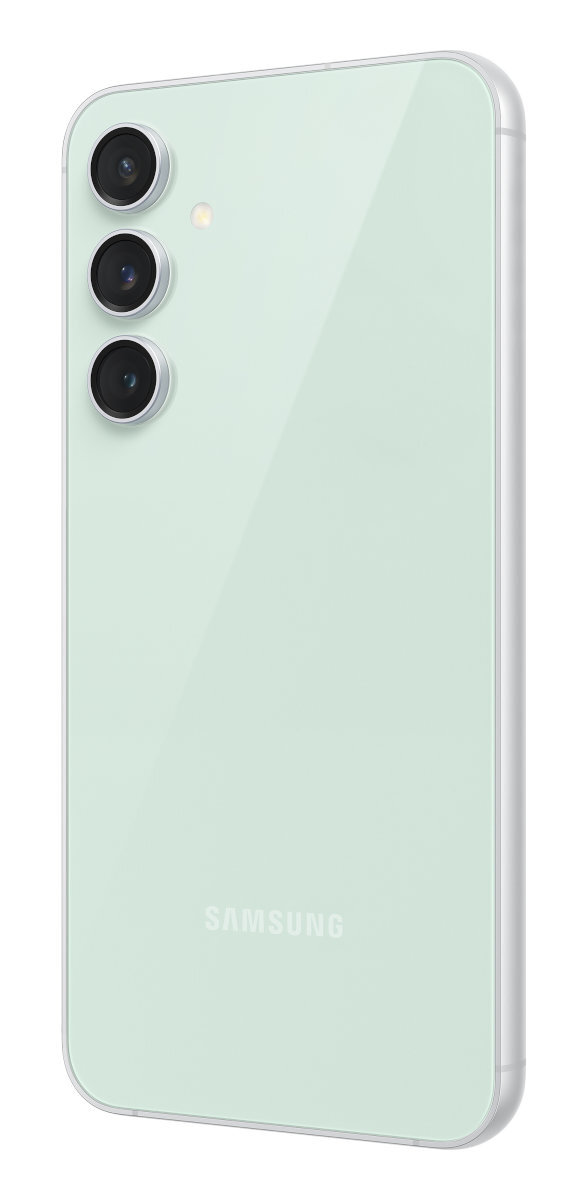 Miętowy smartfon, trzy obiektywy aparatu, białe tło.