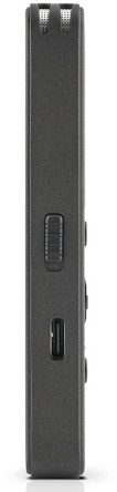 Egy sötétszürke hangrögzítő oldalsó nézete gombokkal, USB-porttal és mikrofonnyílásokkal.