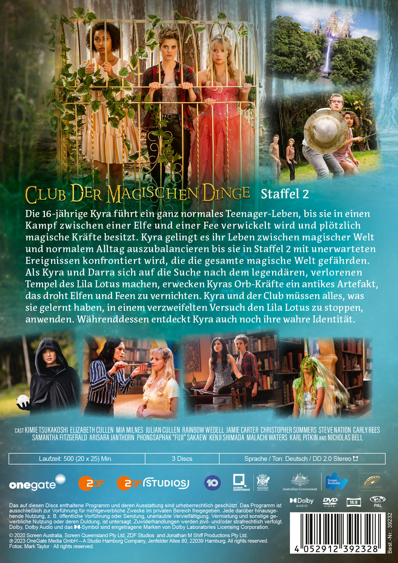DVD-Cover mit einer Gruppe von Mädchen und Text. Der Hintergrund hat Bäume und Wasserfall.