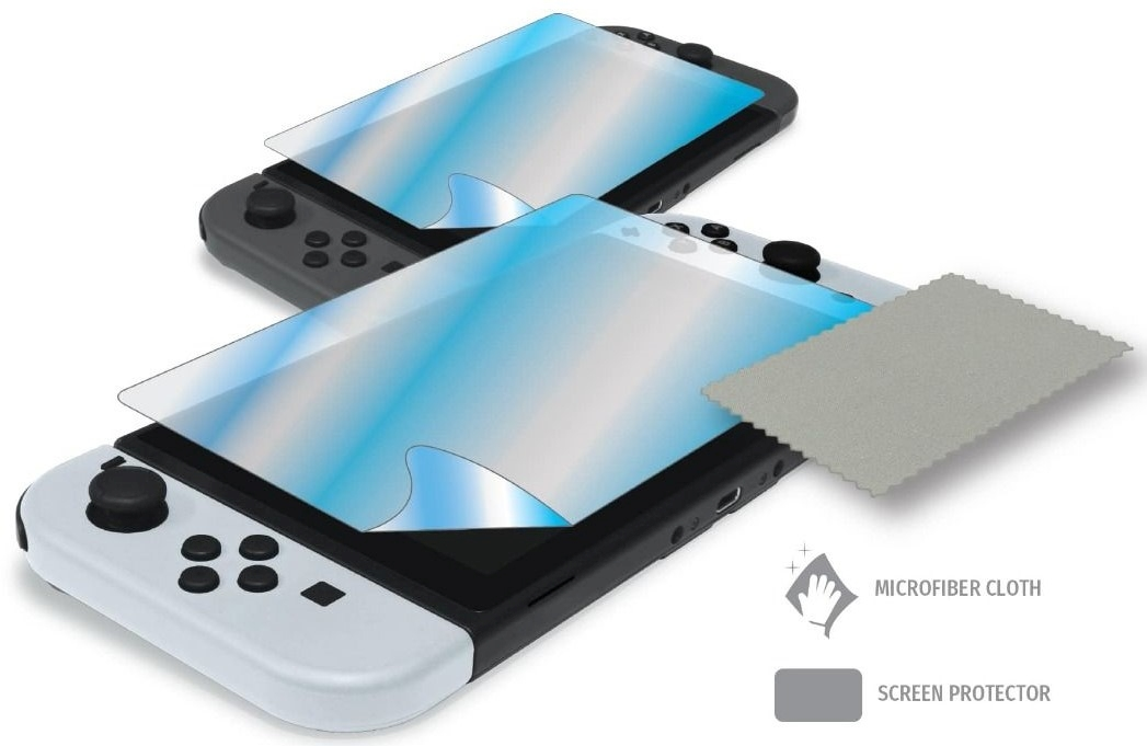 Due console Nintendo Switch con proteggi schermo applicate e un panno per la pulizia.
