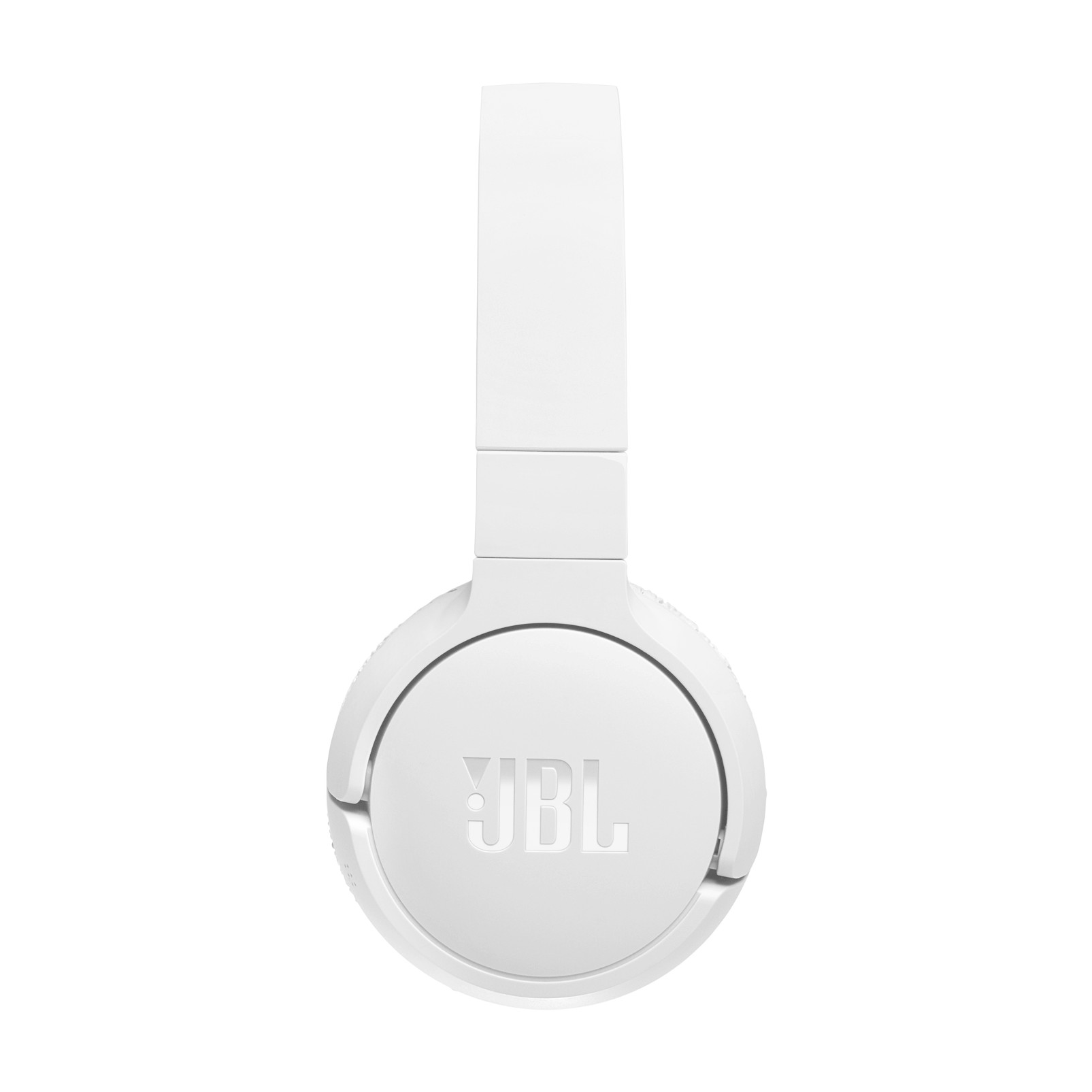 Beyaz JBL kulaklık. Kulaklıklar dairesel kulaklık tasarımına ve beyaz bir kafa bandına sahiptir.