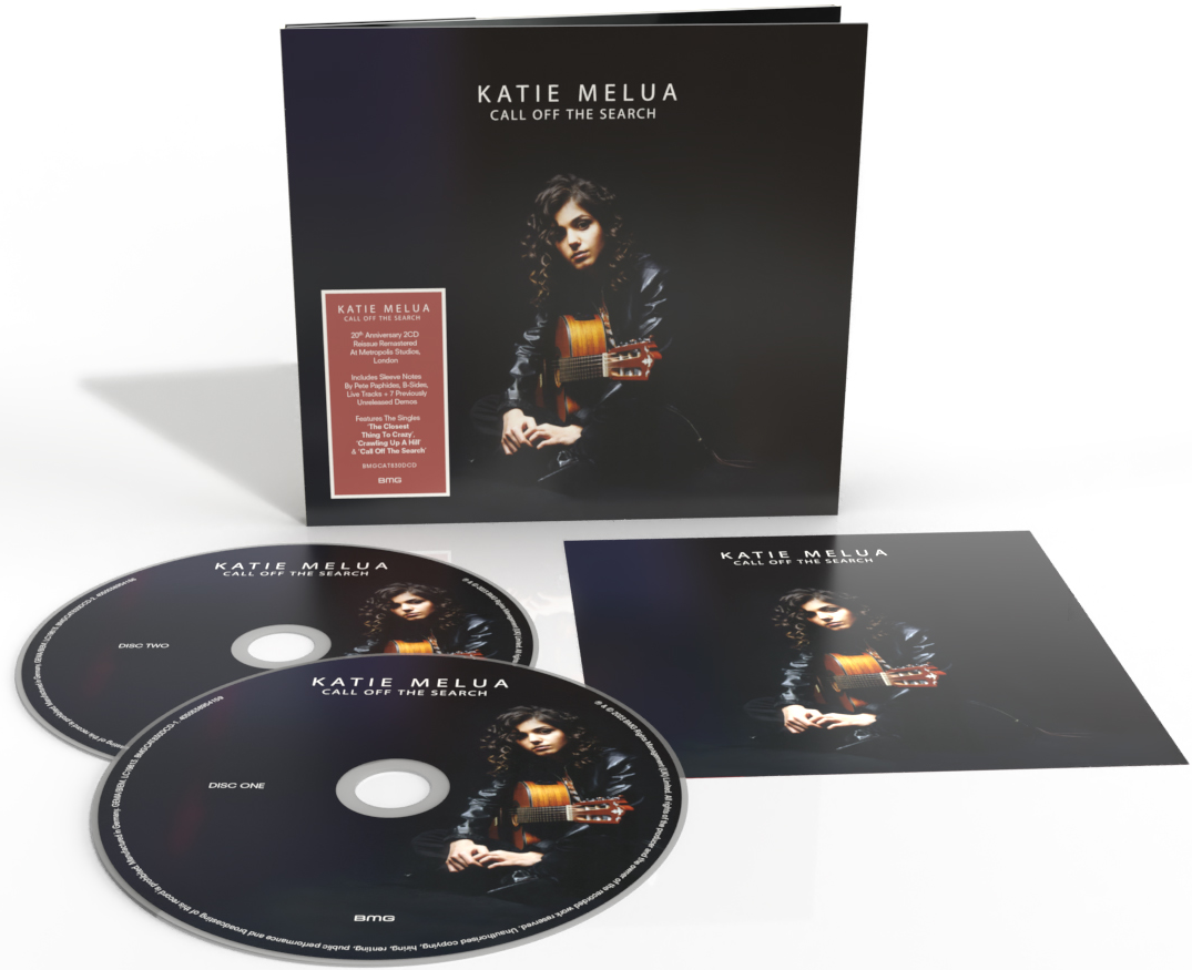 Katie Melua 'Call Off the Search' albumja, a művész gitárral, CD-kkel.