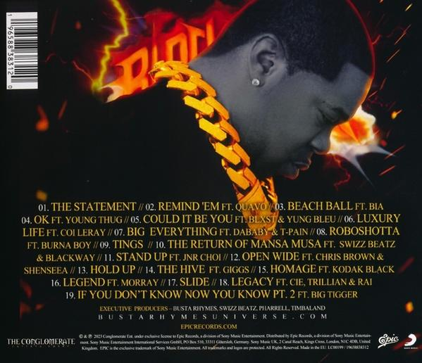 Rückseite eines Albumcovers mit Text. Goldkette, Gesicht eines Mannes.