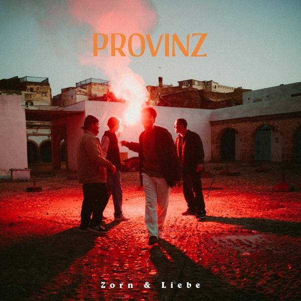 Albumcover mit einer Band, die geht, Titel 'Provinz'. Rote Fackel im Hintergrund.