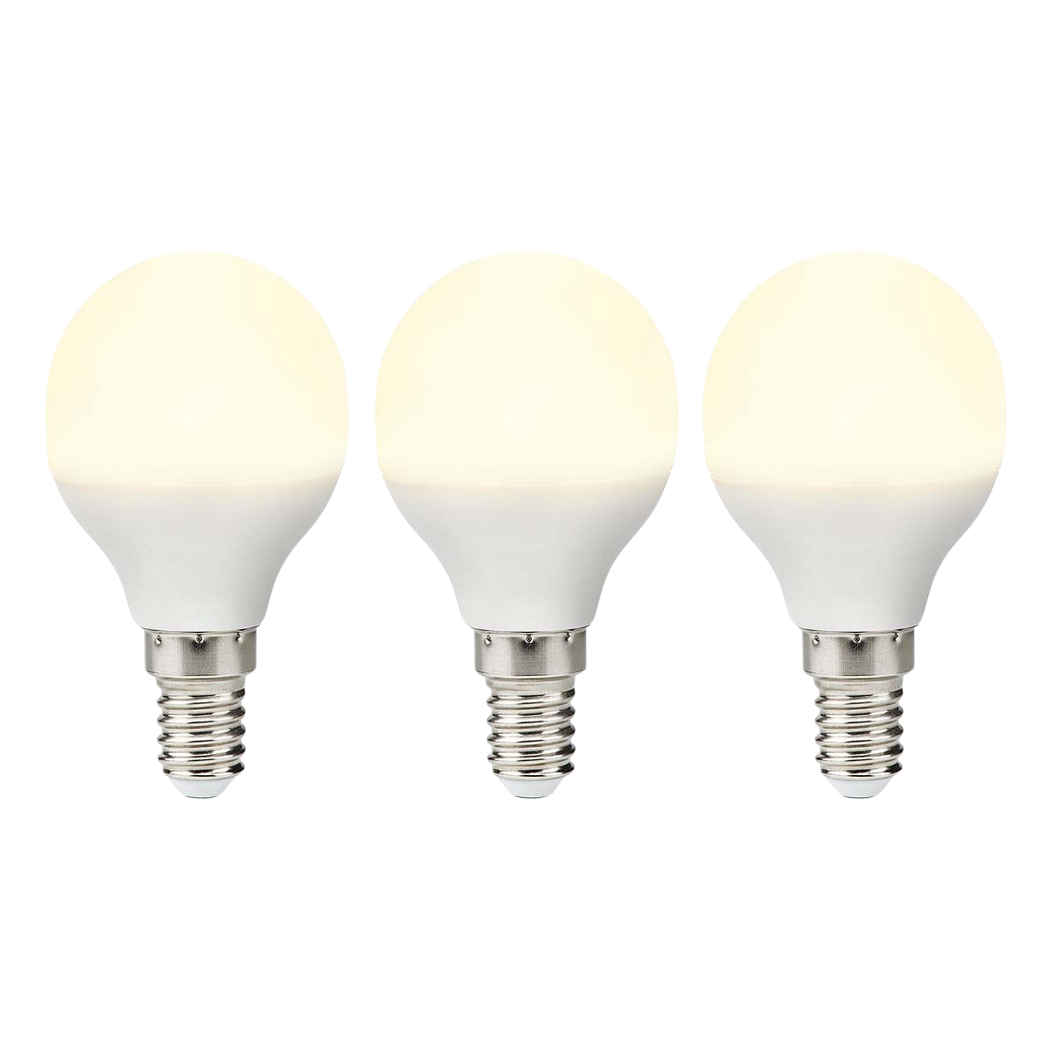 Trois ampoules LED blanches. Elles sont rondes et ont un socle argenté. Allumées et lumineuses.