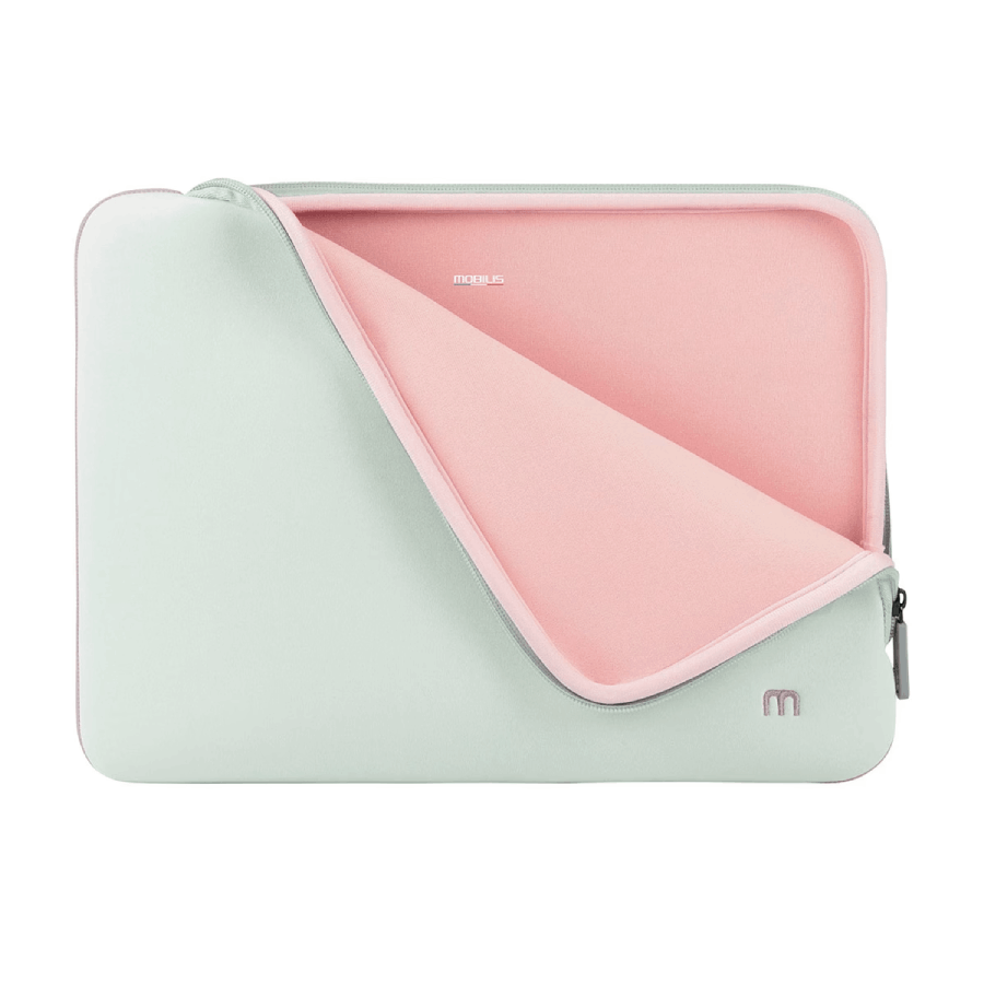 Una funda para portátil verde claro, parcialmente abierta, que revela un interior rosa.