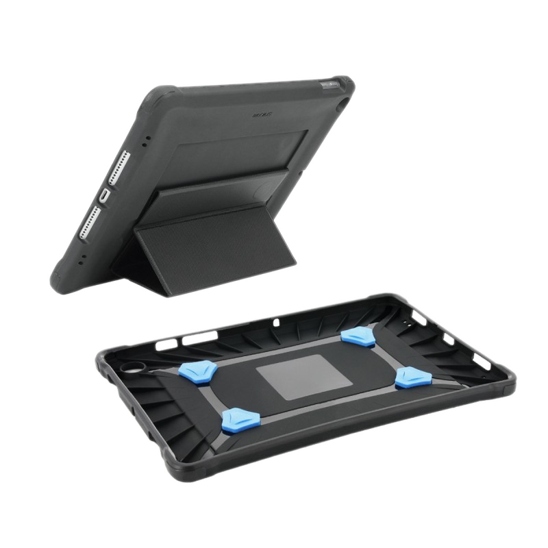 Dos fundas para tablet, una abierta con soporte y otra cerrada. Ambas son negras.