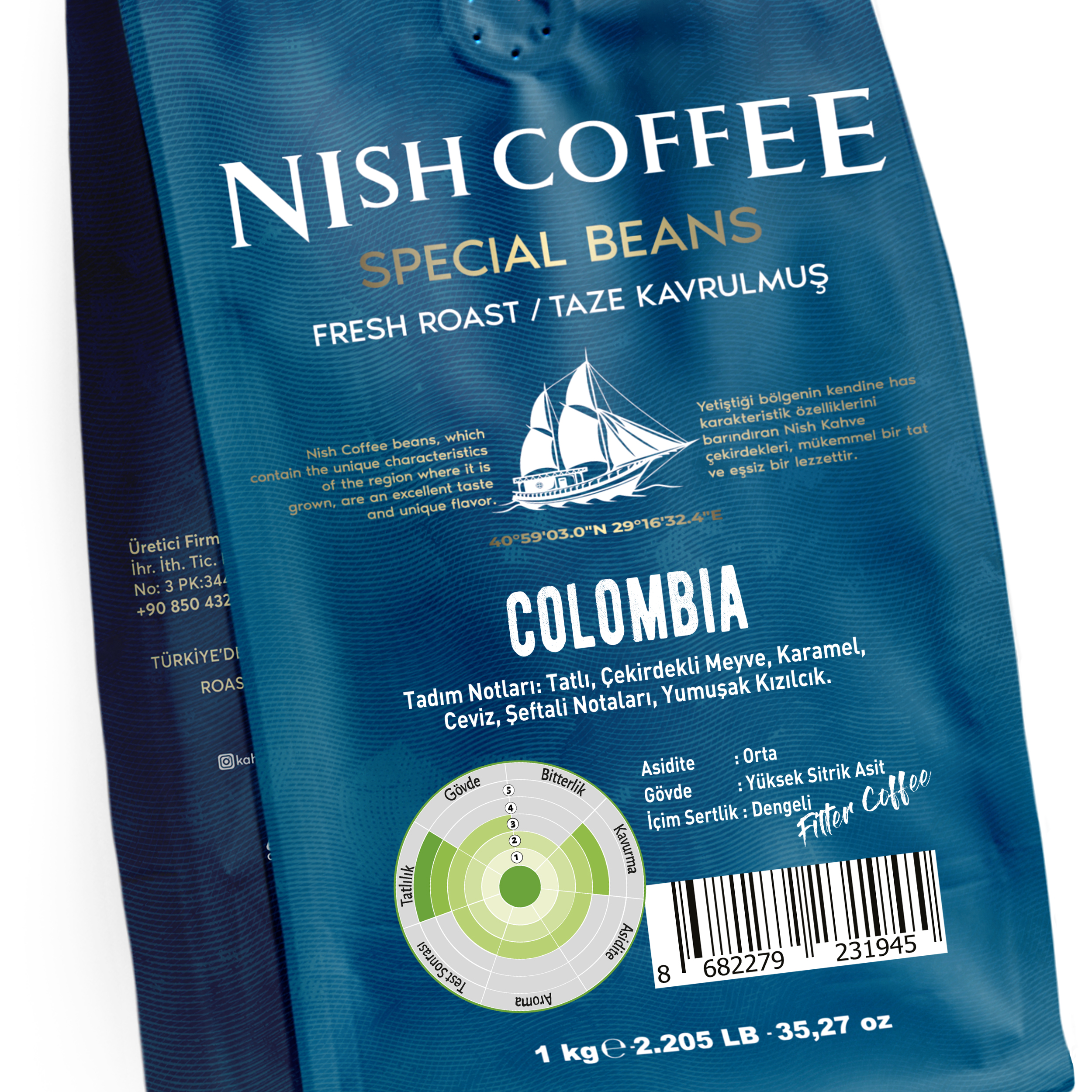 Nish Coffee Special Beans'in bir çantası, bir yelkenli çizimi ve metin içeriyor.