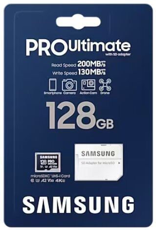 Opakowanie karty MicroSD Samsung. Niebieskie z białym tekstem. Zawiera adapter SD i informacje o karcie.