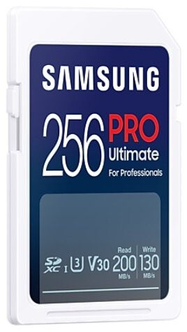 Biała karta SD z niebieskim tekstem. Widnieje na niej napis SAMSUNG PRO Ultimate 256GB. Ma prędkości odczytu i zapisu.